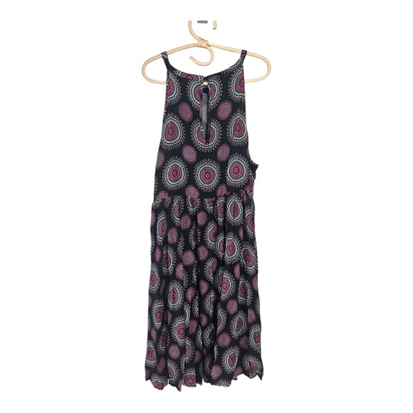 Torrid Challis Hi LO Dress Black Medallion Highneck Sleeveless Keyhole Size 2 2x - Picture 3 of 15